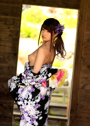 maya-kawamura-pics-5-gallery