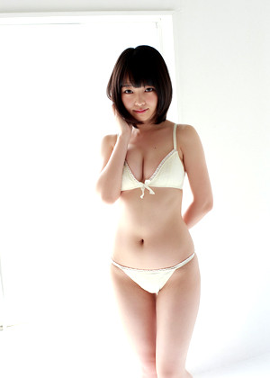 gravure-idols-pics-1-gallery