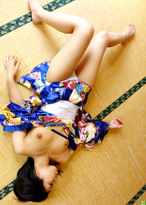 kimono-manami-pics-10-gallery