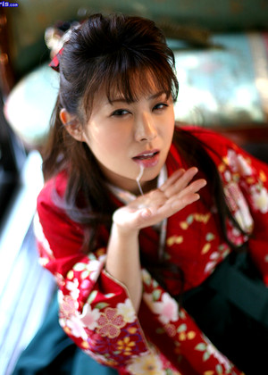 kimono-momoko-pics-12-gallery