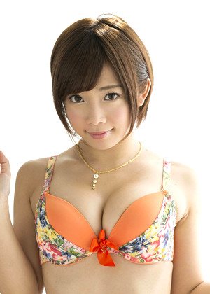 mana-sakura-pics-1-gallery