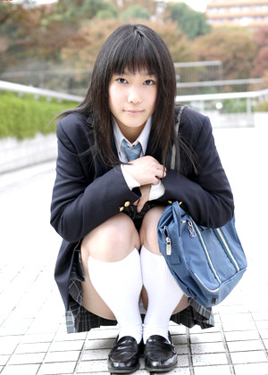 yui-hino-pics-5-gallery