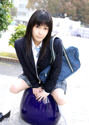 yui-hino-pics-4-gallery