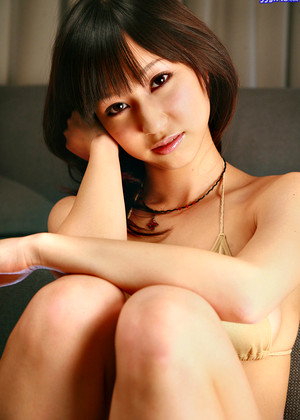 yui-minami-pics-5-gallery